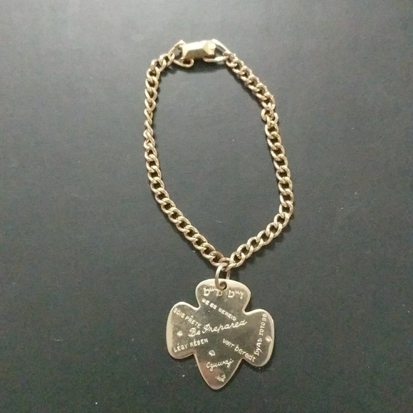 Vintage Gold Tone Girl Scouts World Be Prepared Multi Lingual Bracelet - Picture 1 of 3